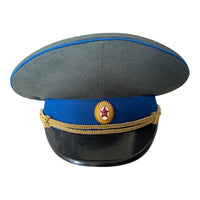 Défilé d'officiers du KGB de l'URSS soviétique, uniforme militaire russe, chapeau à visière 